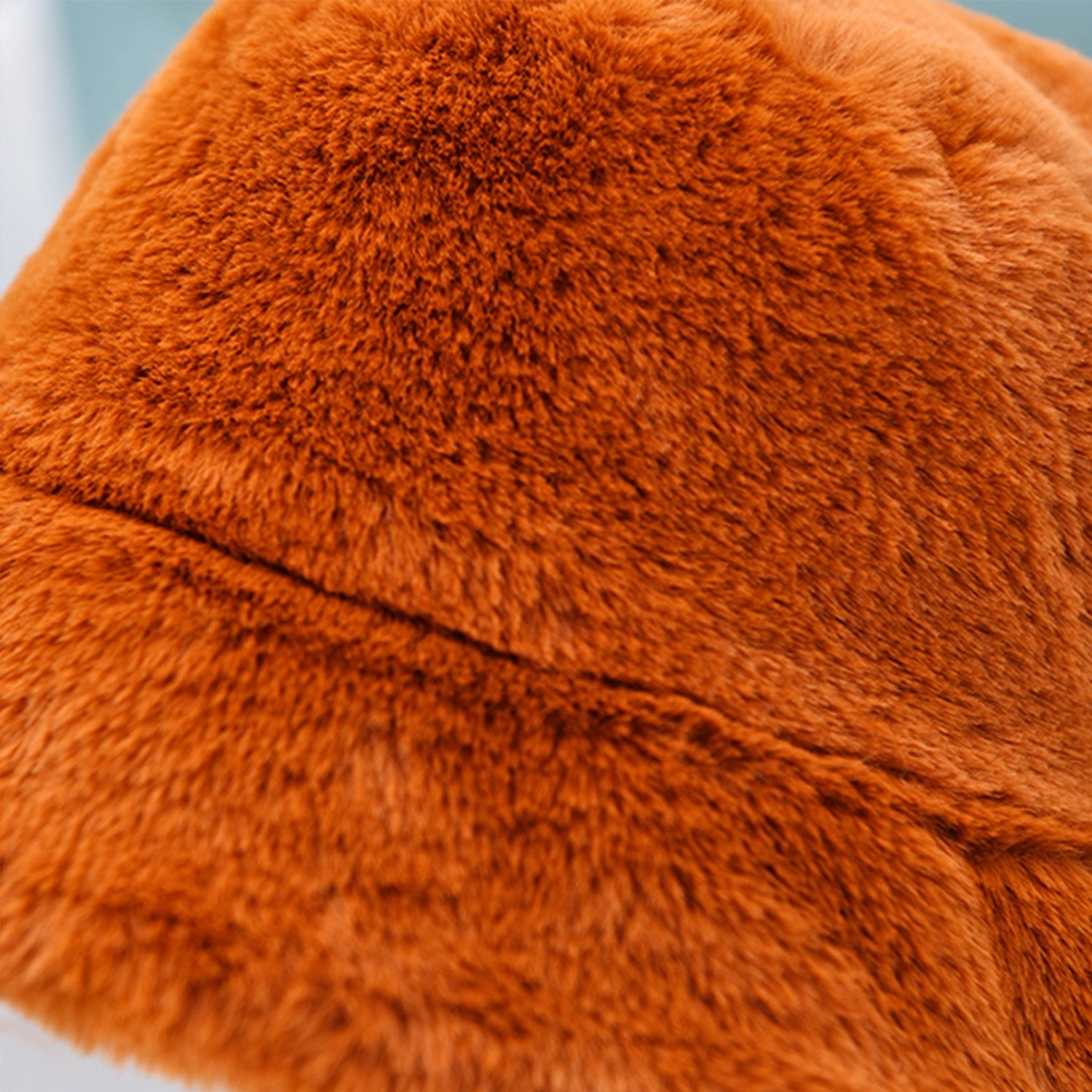 ภาพหน้าปกสินค้าหมวกกันหนาวแฟชั่นสตรีนิ่ม จากร้าน rowan.th บน Shopee