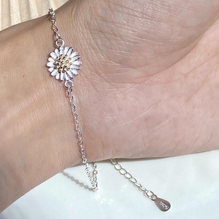 finely.yours 925 Stering Silver Jewelry| สร้อยข้อมือเงินแท้ 92.5% รูปดอก Daisy // Tiny Daisy Bracelet
