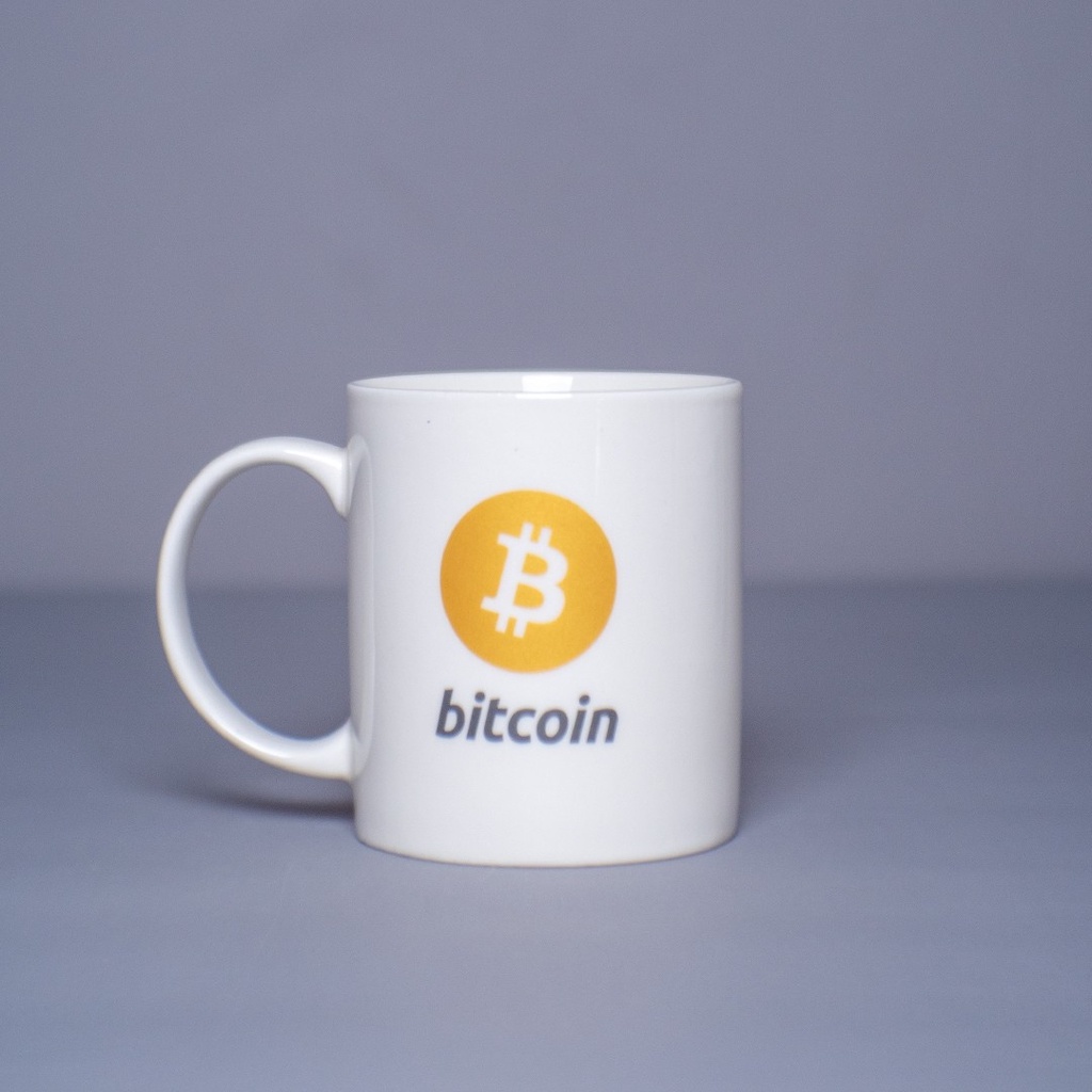 แก้วเซรามิค-ลาย-crypto-currency-แก้วกาแฟเซรามิก-bitcoin-เป็นเซรามิคที่ทนความร้อน-เข้าไมโครเวฟได้