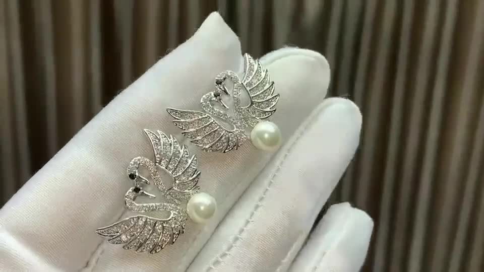iconic-swan-pierced-earring-jackets-ต่างหู-swarovski-งานหงษ์ค่ะ-งานเพชร-cz-แท้