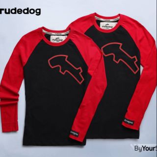 Rudedog เสื้อยืด รุ่น By Your Side สีดำแขนแดง