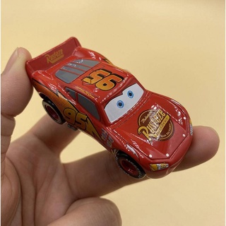 ของเล่นเด็กTomica Takara Tomy Cars Lightning McQueen รถโลหะ ขนาดเล็ก ของเล่นสําหรับเด็กอนุบาล ของขวัญ