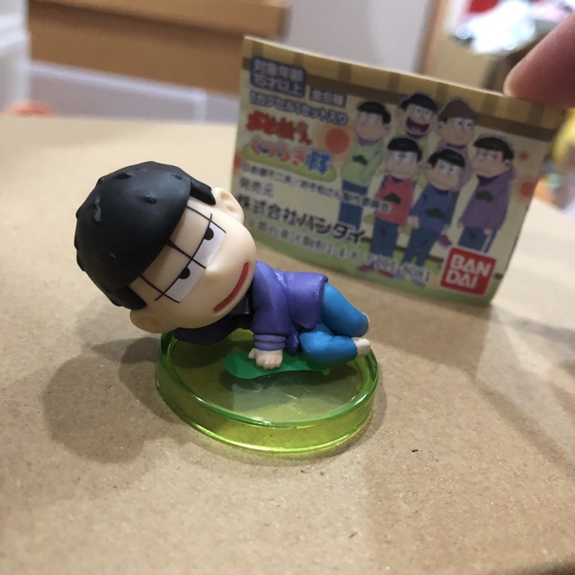 osomatsu-san-gashapon-โอโซมัตสึ-กาชาปอง-ม่วง-ichimatsu-san