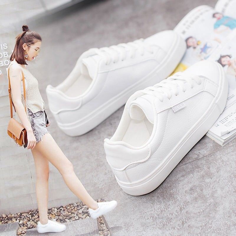 ภาพหน้าปกสินค้ารองเท้าส้นแบนสีขาวขนาดเล็กหญิง 2021 แฟชั่นฤดูใบไม้ผลิเวอร์ชั่นเกาหลีรองเท้าส้นแบนนักเรียนทั้งหมด