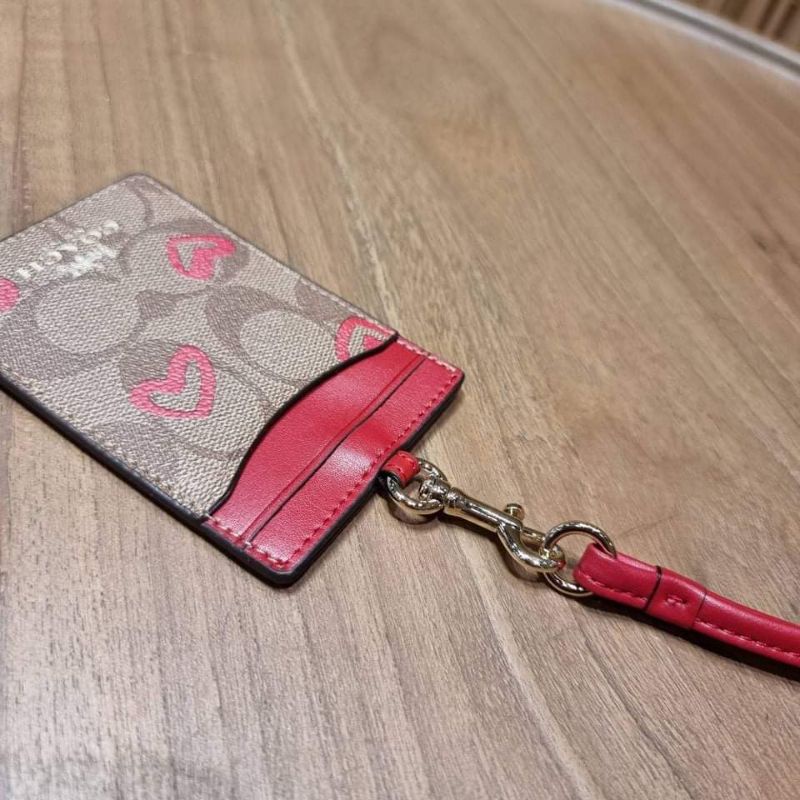 coach-id-lanyard-in-signature-canvas-ถ่ายจากสินค้าจริง-ส่งฟรีพร้อมถุงผ้า-กล่อง-ถุงกระดาษ