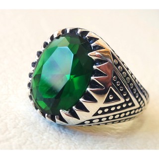 แหวนมรกตใหม่สไตล์ยุโรปและอเมริกาย้อนยุคแหวนเงินไทยผู้ชายหินสีเขียว - เขียว de2-892
