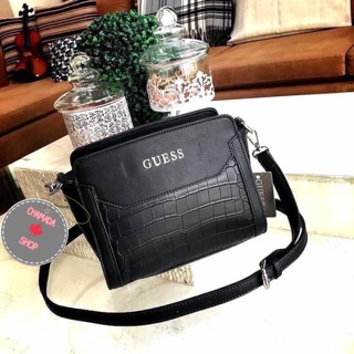 🍃 GUESS CROC SHOULDER BAG💕💕