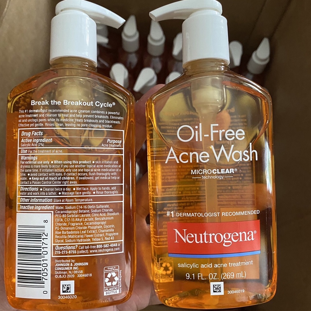 เเพ็คคู่-neutrogena-oil-free-acne-face-wash-269ml