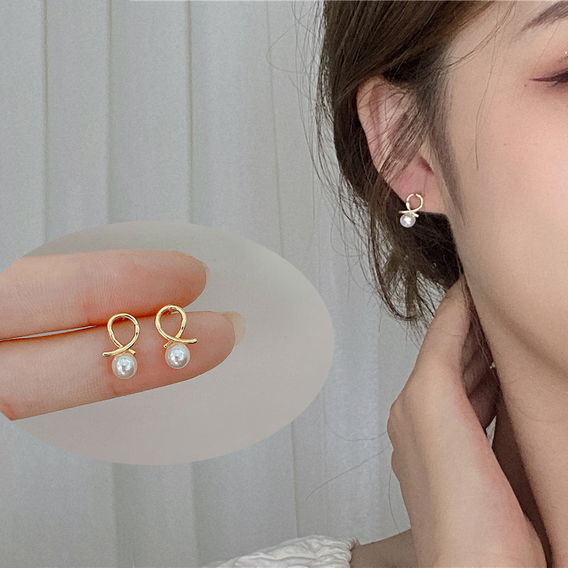 ราคาและรีวิวต่างหูมุก Trendy Pearl Gold Earrings Stud Korea Cross Party Bar Earring for Women Lady Jewelry Accessories