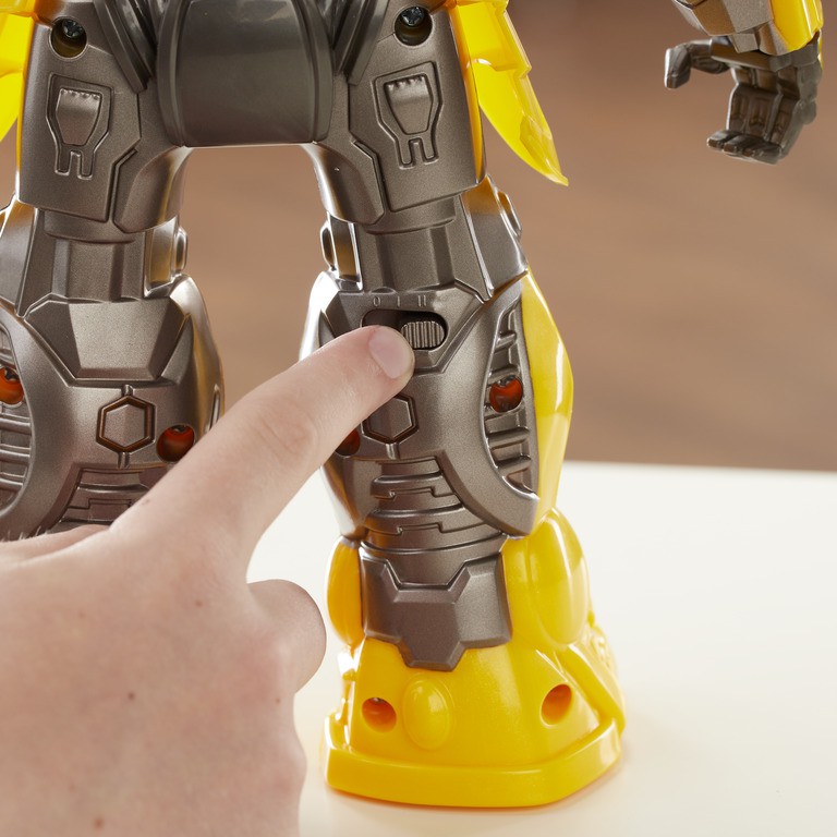 hasbro-transformers-dj-bumblebee-tfe0850-หุ่นยนต์บัมเบิ้ลบีตัวใหญ่ร้องเพลงได้