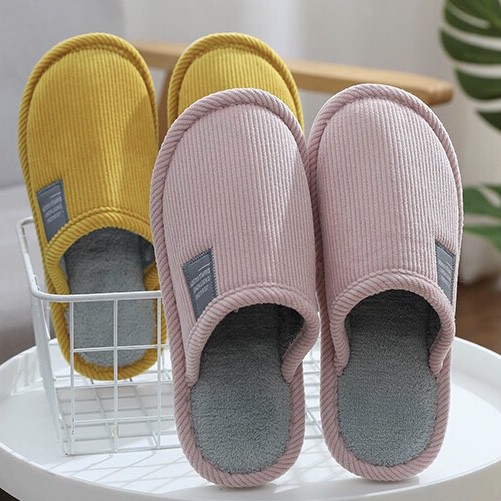 ภาพหน้าปกสินค้ารองเท้าใส่ในบ้าน พื้นยาง กันลื่น slipper สลิปเปอร์ สีพื้น (JIE) จากร้าน homeappliance818 บน Shopee