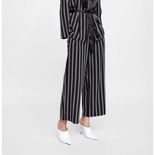 ZARA STRIPED TROUSERS กางเกงขายาว ลายทาง