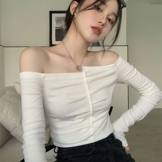 เสื้อยืดเปิดไหล่ท็อปส์ลําลองสไตล์เกาหลีสําหรับผู้หญิงสีพื้น