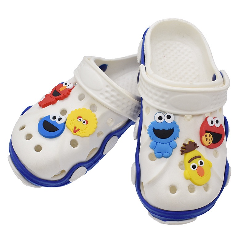 เข็มกลัด-ลายการ์ตูนแอนิเมชั่น-สีสันสดใส-สําหรับตกแต่งรองเท้า-crocs-jibbitz-diy