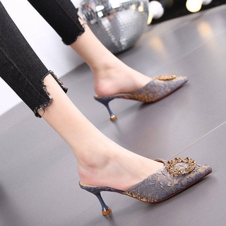 ภาพหน้าปกสินค้าAès รองเท้าผู้หญิง รองเท้าส้นสูง ส้นสูง รองเท้าแฟชั่นผญ สไตล์เกาหลี 2022ใหม่ 22071505 ที่เกี่ยวข้อง