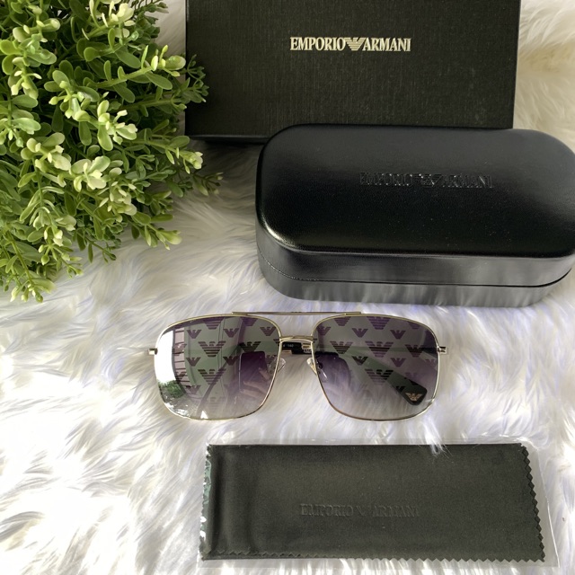 พร้อมส่งความเท่ห์อย่างมีระดับ-emporio-armani