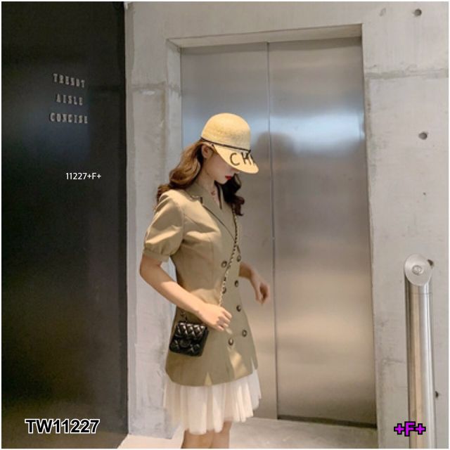 เดรสคอปก-แต่งกระดุม-ชายพรีท-น่ารักๆ