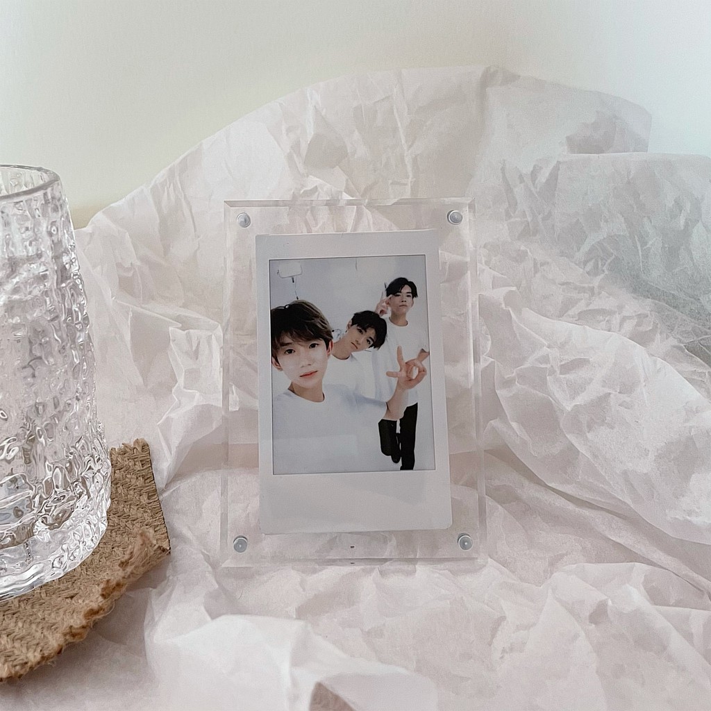 พร้อมส่ง-กรอบรูปอะคริลิกแม่เหล็ก-กรอบรูปฟิล์มโพลารอยด์-เฟรมการ์ด-ตั้งโต๊ะ-โชว์รูปโพลารอยด์-เชกิ-การ์ดสะสม