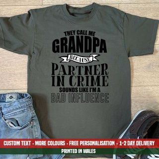 T-shirt  เสื้อยืด พิมพ์ลาย All Call Me Partner In Crime Grandpa ของขวัญวันเกิดคริสต์มาสS-5XL