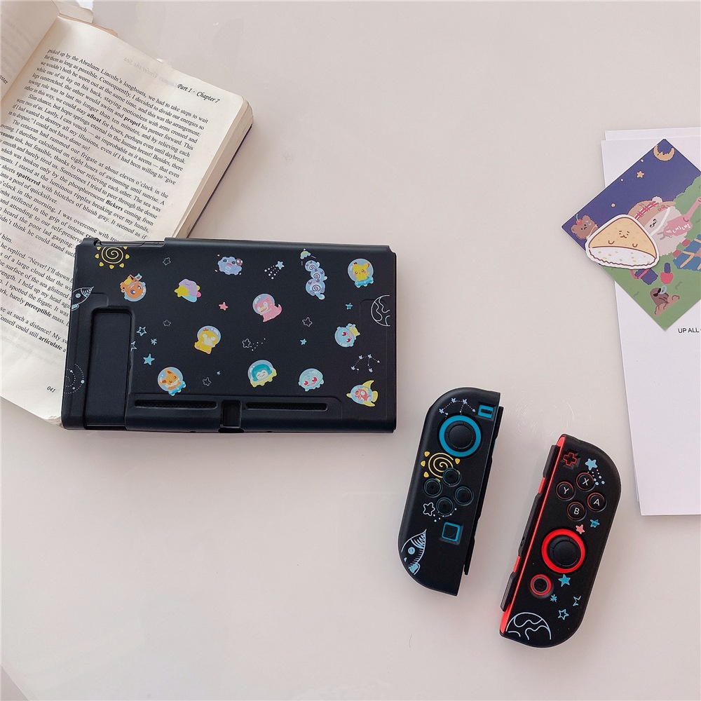 ใหม่ล่าสุด-tpu-case-เคสซิลิโคน-แบบนิ่ม-โทนสีดำ-สำหรับ-nintendo-switch-เคสแยก-3-ชิ้น-สกรีนลายสุดเท่-ใส่ลงdockได้