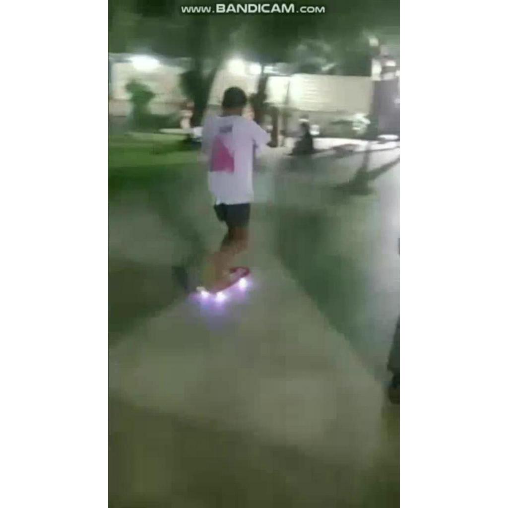 มีสินค้าพร้อมส่ง-ล้อไฟ-ล้อpvc-skateboard-สเก็ตบอร์ด-สำหรับเด็กวัยรุ่น-80cm-flashwheel-มีให้เลือกหลายลาย