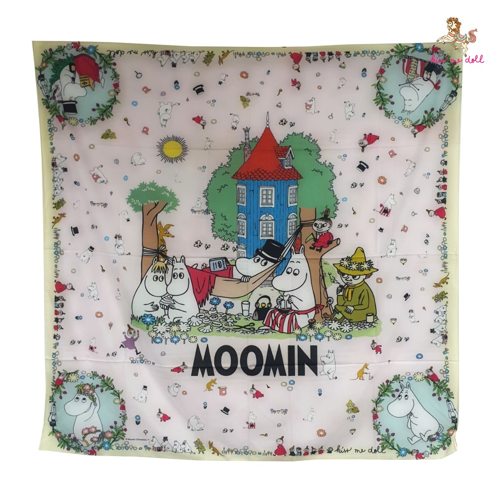 ภาพหน้าปกสินค้าKiss Me Doll - ผ้าพันคอ/ผ้าคลุมไหล่ Moomin V. 4 ขนาด 100x100 cm.
