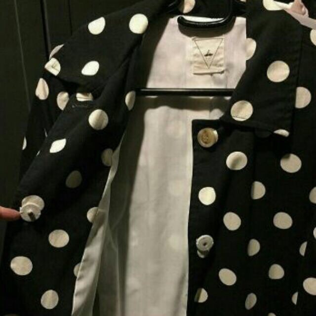 used-once-korea-pollka-dot-coat