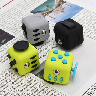 ของเล่นบีบอัด Fidget busy cube ของเล่นบีบอัดสำนักงาน  ของเล่นผู้ใหญ่ของเล่น Decompression ลูกเต๋า  ผ่อนคลายนิ้วของคุณ  SH7005