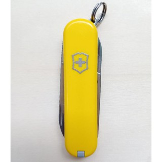 ภาพหน้าปกสินค้าVictorinox classic SD ซึ่งคุณอาจชอบสินค้านี้