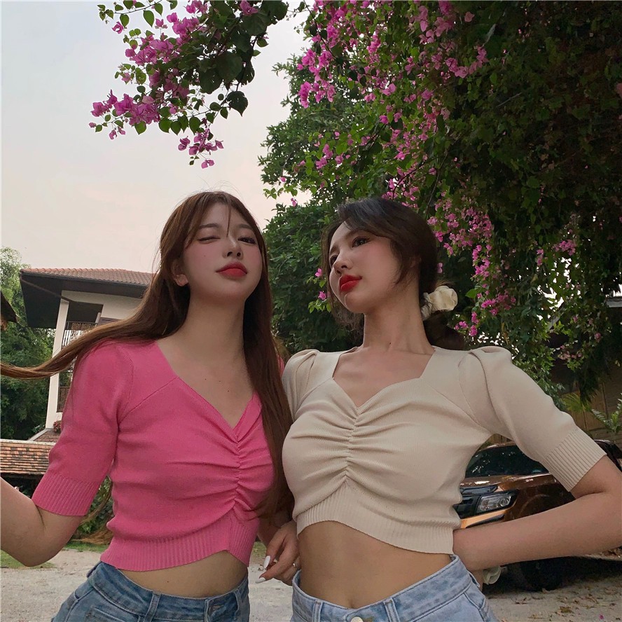 พร้อมส่ง-เสื้อครอป-คอวี-ทรงนี้ใส่สวยมาก-สไตล์เกาหลี-มาใหม่-เป็นเอฟวรี่เดย์ลุคเลยค่า