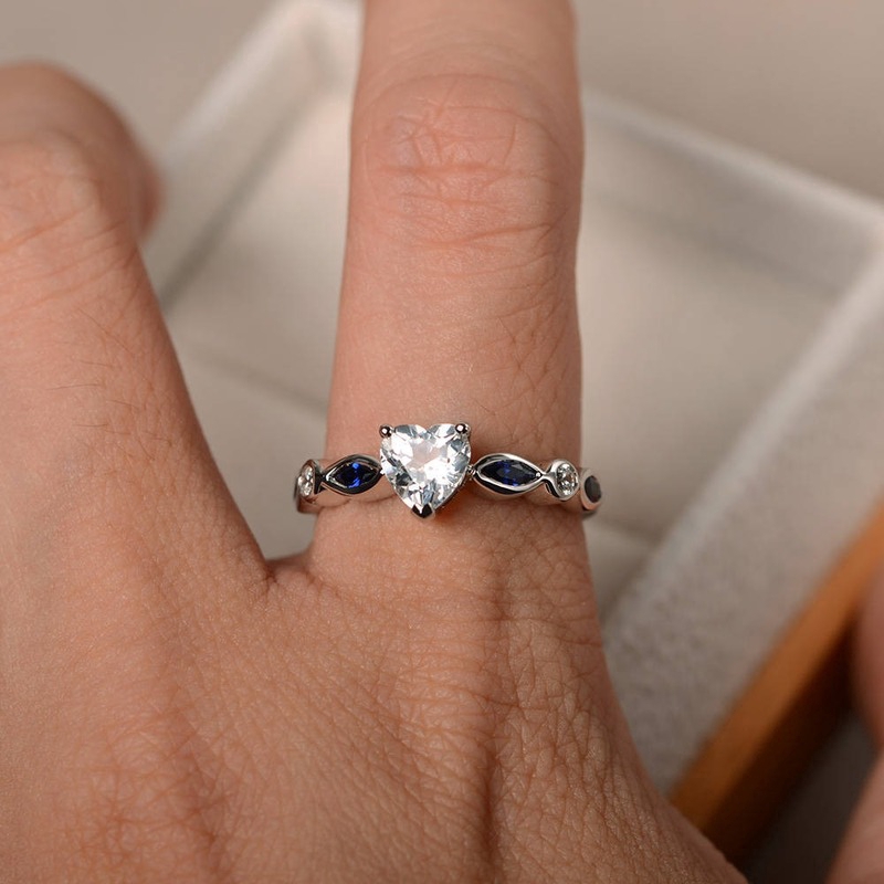 รูปแบบใหม่ฝังน้ำเงินหัวใจรักแหวนแหวนหญิง
