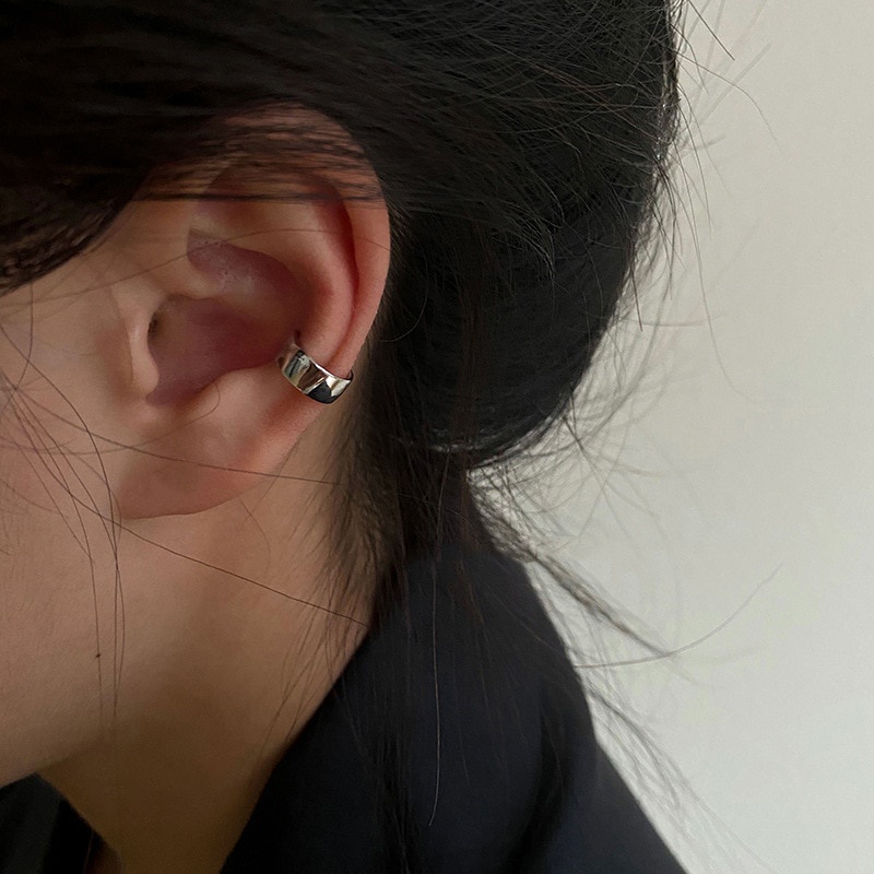 retro-street-cool-ear-bone-clip-fairy-cold-wind-earrings-golden-wealth-symbol-ear-clip