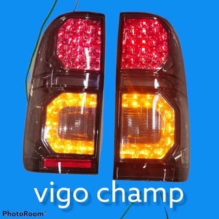 ไฟท้ายไฟท้ายแต่ง toyota vigo champ ปี 2012สี smoke LED bar life