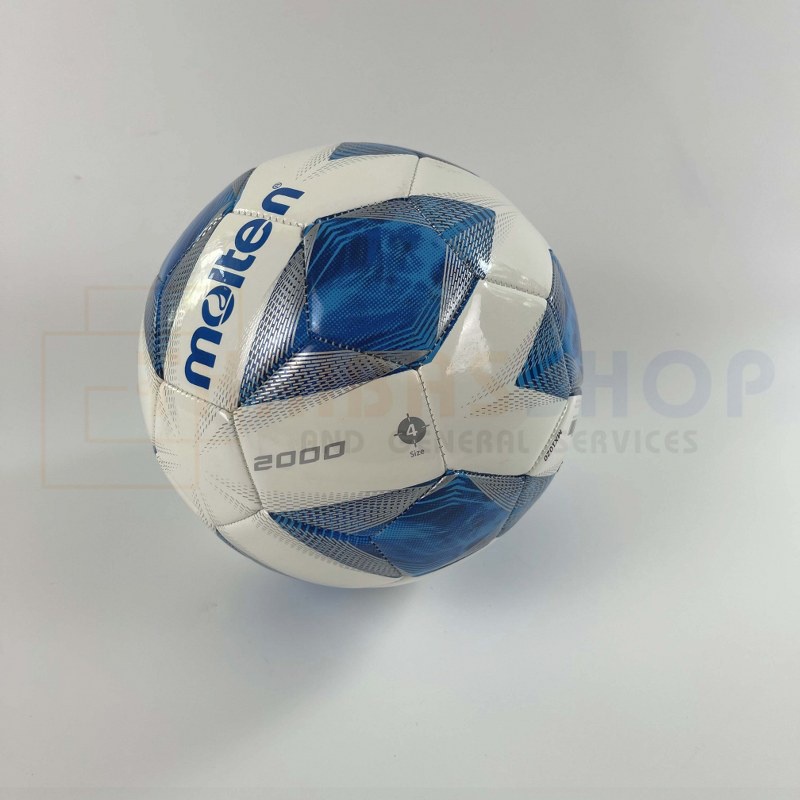 ภาพหน้าปกสินค้าลูกฟุตบอล molten F4A2000 ลูกฟุตบอลหนังเย็บ เบอร์4 100% รุ่นใหม่ปี 2020 จากร้าน thaibasshop บน Shopee
