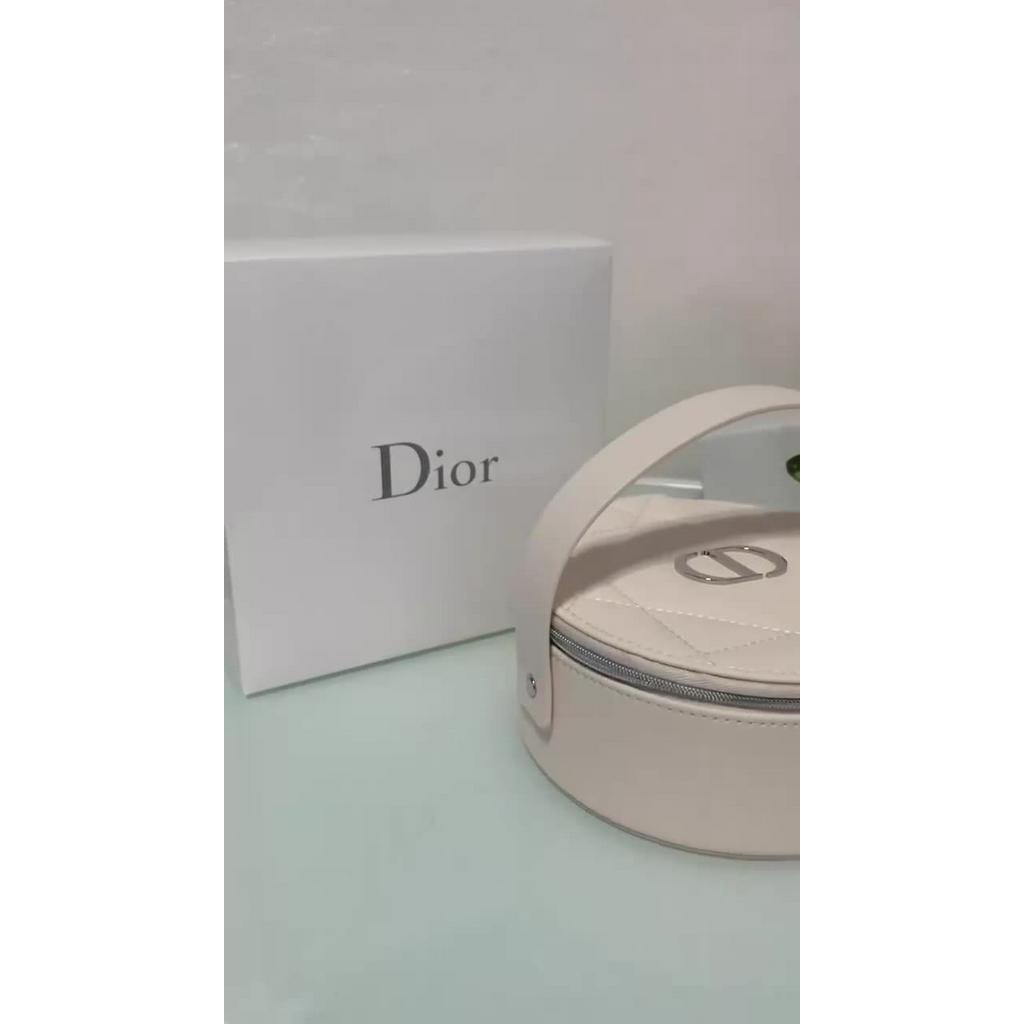 แท้-กระเป๋า-dior-vanity-bag-สีครีม-พร้อมกล่องและถุงกระดาษค่ะ