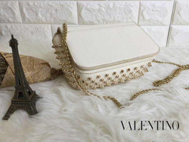 กระเป๋าสะพาย-valentino-bag