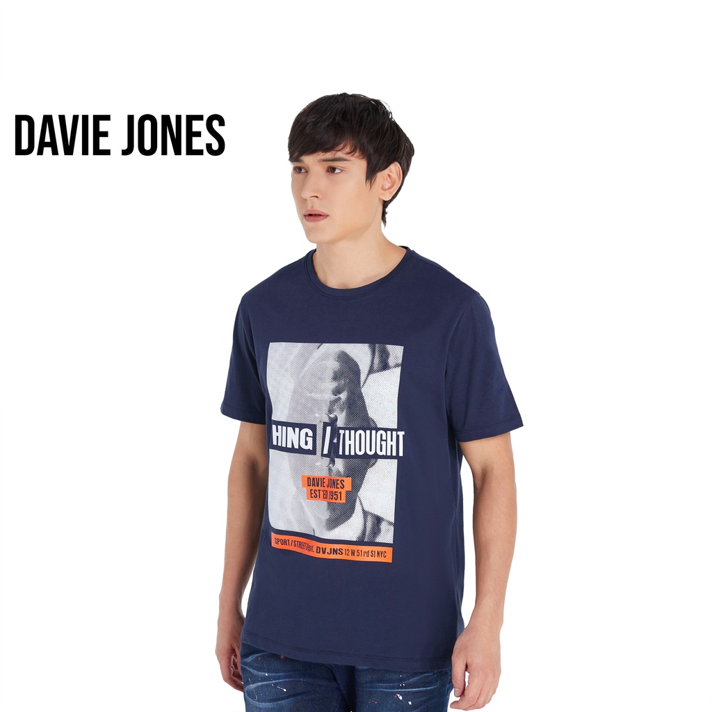 davie-jones-เสื้อยืดพิมพ์ลาย-สีกรม-graphic-print-t-shirt-in-navy-tb0211mn