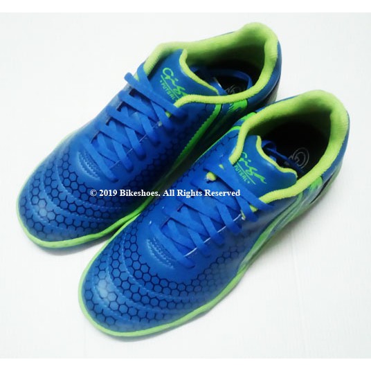 รองเท้าผ้าใบฟุตซอล-futsal-giga-fg411-สีน้ำเงิน