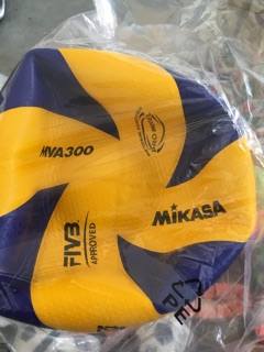 ภาพขนาดย่อของภาพหน้าปกสินค้าลูกวอลเลย์บอล Mikasa หนัง PU รุ่น MVA300 ลูกวอลเลย์บอล FIVB Official หนัง PU ไซซ์ 5 ลูกวอลเลย์บอล จากร้าน daiwa.th บน Shopee ภาพที่ 4