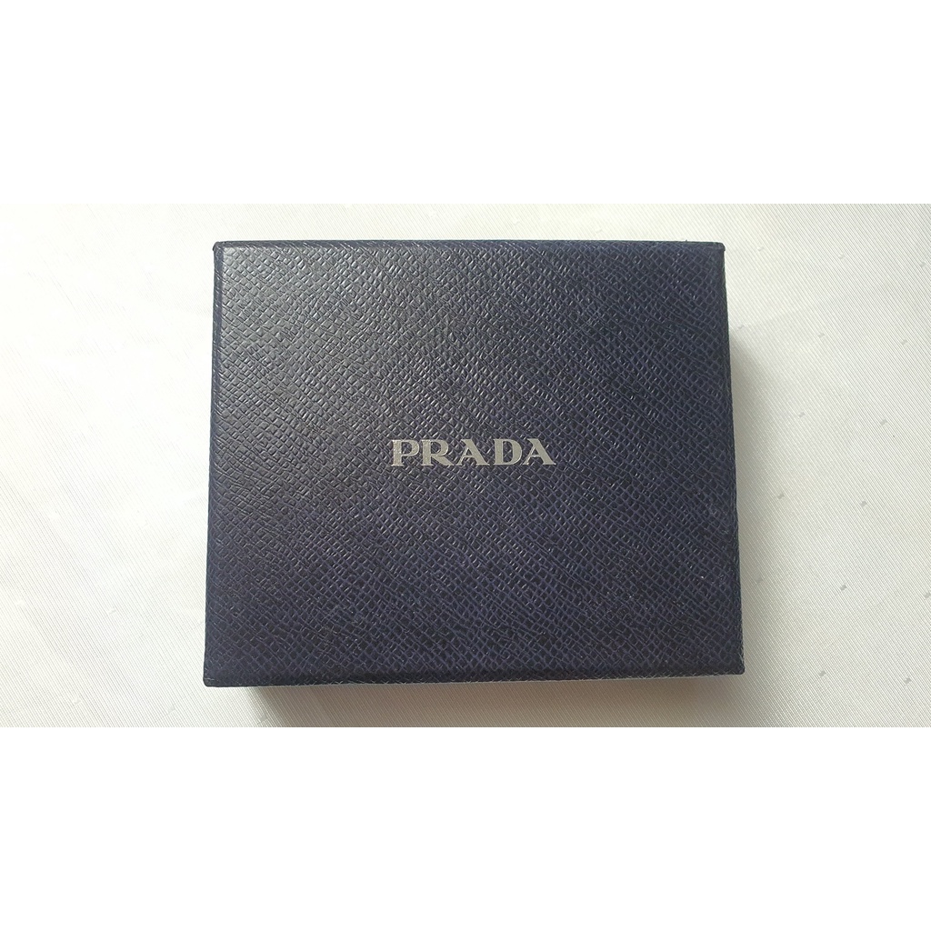 กล่อง PRADA กล่องใส่กระเป๋าสตางค์ Prada Box กล่องพราด้า | Shopee Thailand