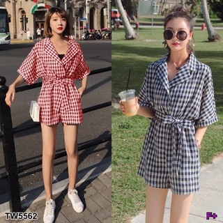 ภาพหน้าปกสินค้าTwinsShopVip💗พร้อมส่ง TW5562 จั้มสูทขาสั้นลายสก๊อต Plaid short-sleeved jumpsuit ที่เกี่ยวข้อง