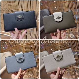 กระเป๋าCOACH TECH WALLET