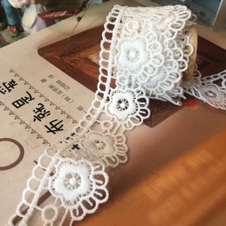 1y 90cm LACE33012 ผ้าลูกไม้เล็ก ขนาดกว้าง 3.5 cm x ความยาว 90 เซนติเมตร