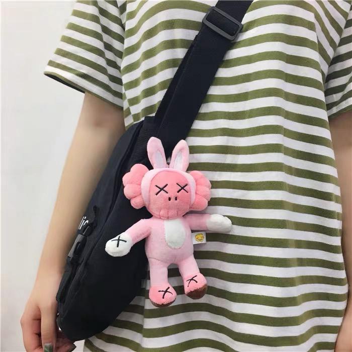 Kaws Plush Doll กระเป๋าแขวนกระเป๋าสไตล์เกาหลี