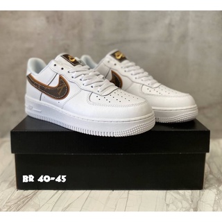 Nike air force 1 รองเท้าผ้าใบผูกเชือกพร้อมกล่อง