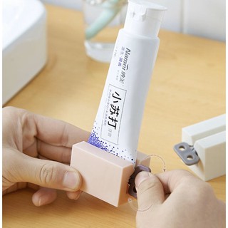 ภาพขนาดย่อของสินค้าSM - ที่บีบยาสีฟัน อุปกรณ์ในห้องน้ำ มีให้เลือก 3 สี ที่บีบโฟมล้างหน้า / L0189-L0191