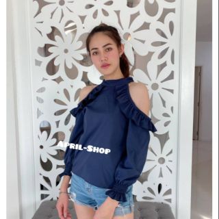 เสื้อแฟชั่น เสื้อเปิดไหล่ เสื้อแนวเกาหลี #ถ่ายจากงานจริง#เสื้อที่ใส่ได้ตลอดไป ไม่ตกรุ่น