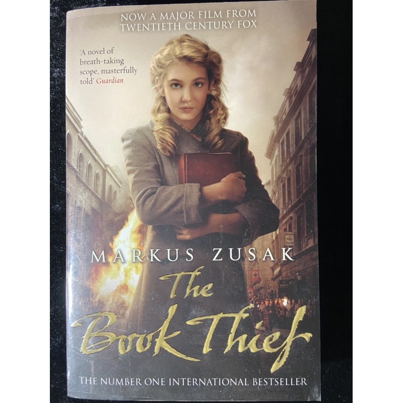 The Book Thief by Markus Zusak | Shopee Thailand