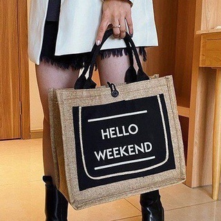 ภาพหน้าปกสินค้ากระเป๋าถือ HELLO WEEKEND กระเป๋าผ้ากระสอบ กระเป๋าผ้าแฟชั่น กระเป๋าสาน ที่เกี่ยวข้อง