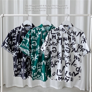 ภาพหน้าปกสินค้าเสื้อฮาวาย【kin18】Fashion English shirt ที่เกี่ยวข้อง